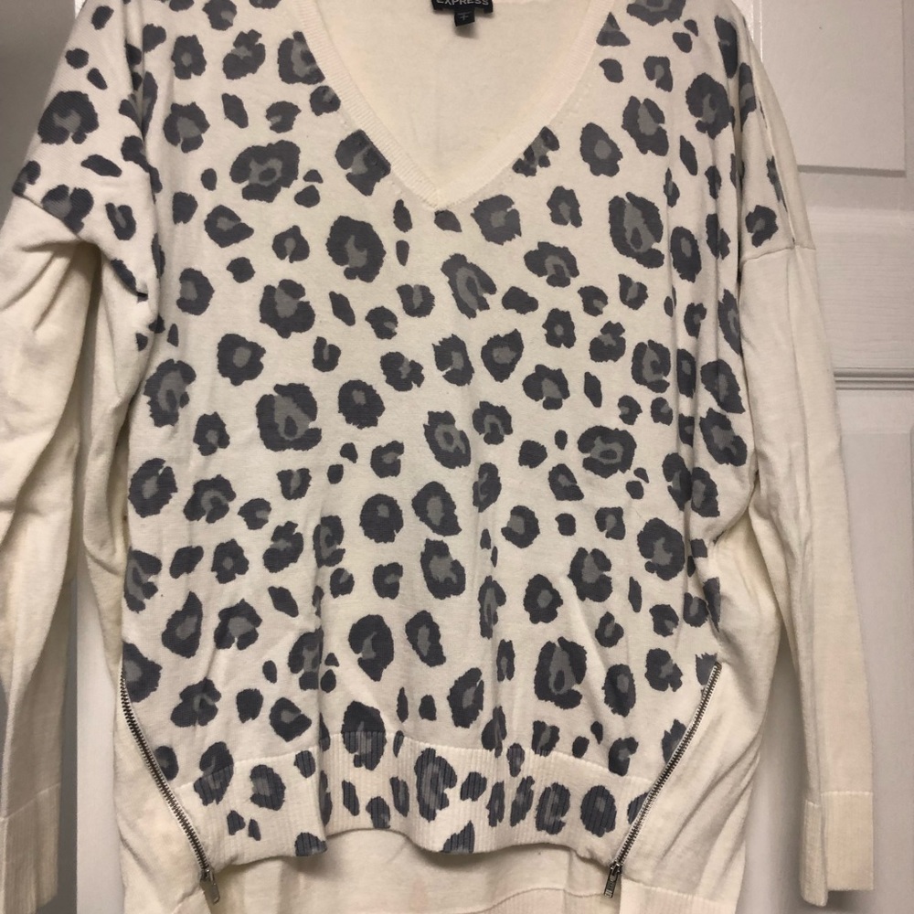 EUC express cream colored leopard sweater